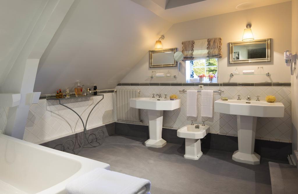 Bed and Breakfast Chateau De Beneauville Petiville  Экстерьер фото